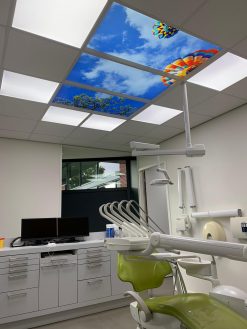 Panneaux LED décoratifs photo Céleste dans votre clinique dentaire