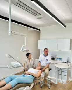 Dentled PHL22 LED, Luminaires LED pour salles de traitements dentaires-Adec training