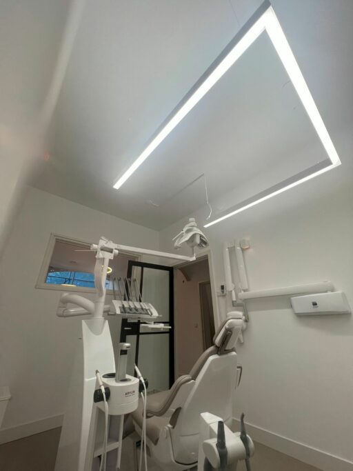 Dentled - PHU éclairage LED à spectre complet pour salle de traitement