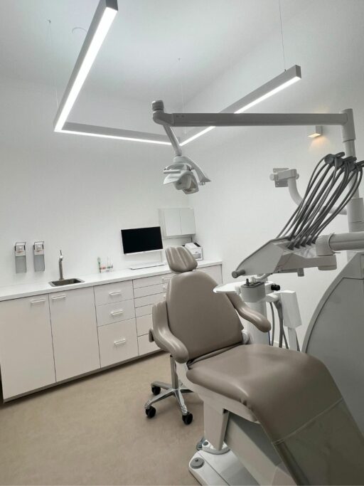 PHU éclairage LED à spectre complet pour salle de traitement – Image 3