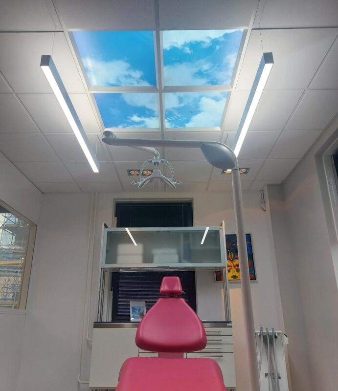 PHL-DentLED-Spectrum-–-Daylight-LED-Practice-Lighting