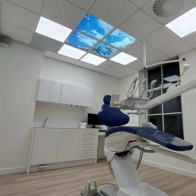 Partie 2 – Rénovation du cabinet dentaire avec un nouvel éclairage dans les salles de soins