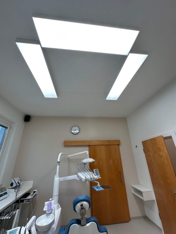 Modern daylight-quality LED lighting at Dental Practice Suppan-Reichmann